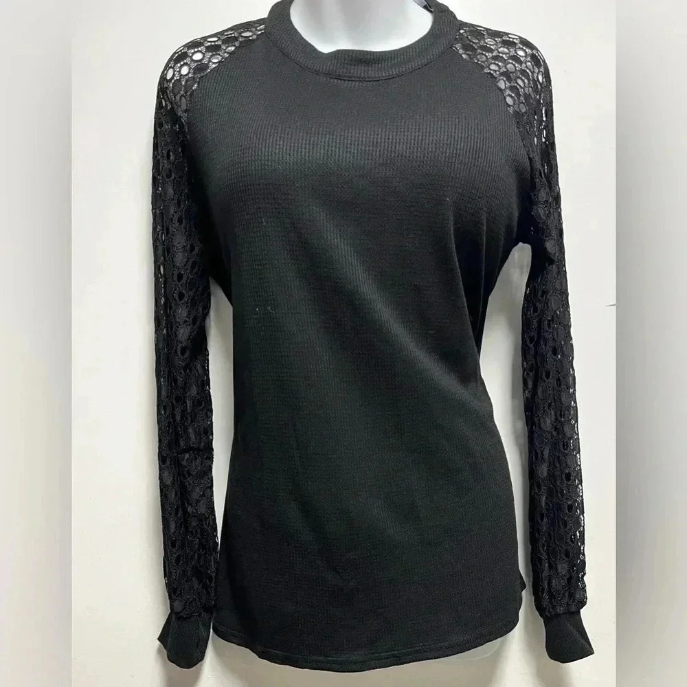MIHOLL BRAND WAFFLE TOP WITH SEE THRU LACE SLEEVES BLACK SIZE M